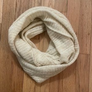 Like New White & Gold Infinity Scarf